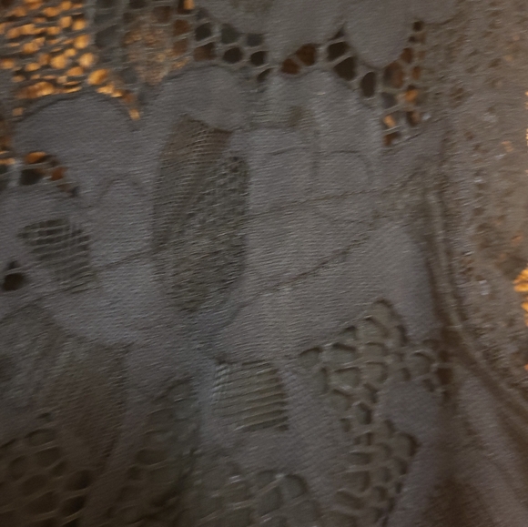 Ladies black lace dress - Picture 5 of 7